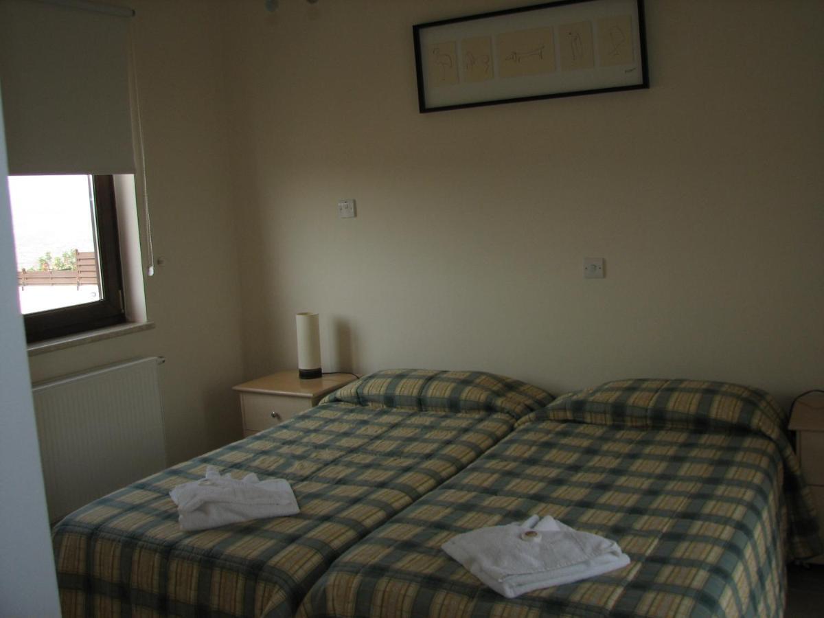 Hill View Hotel Apartments Pissouri Habitación foto